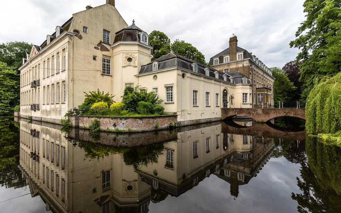 Kasteel Ter Beken, Belgium